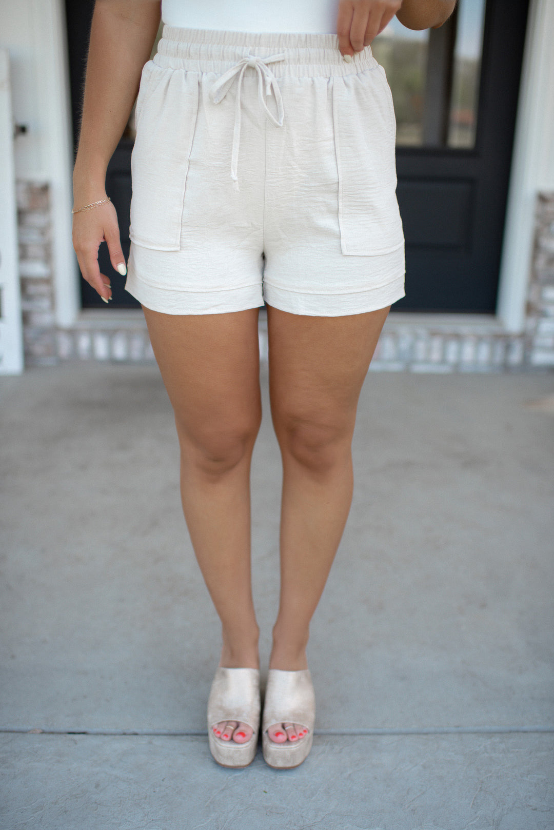 Livin' in Linen Shorts (Sand)