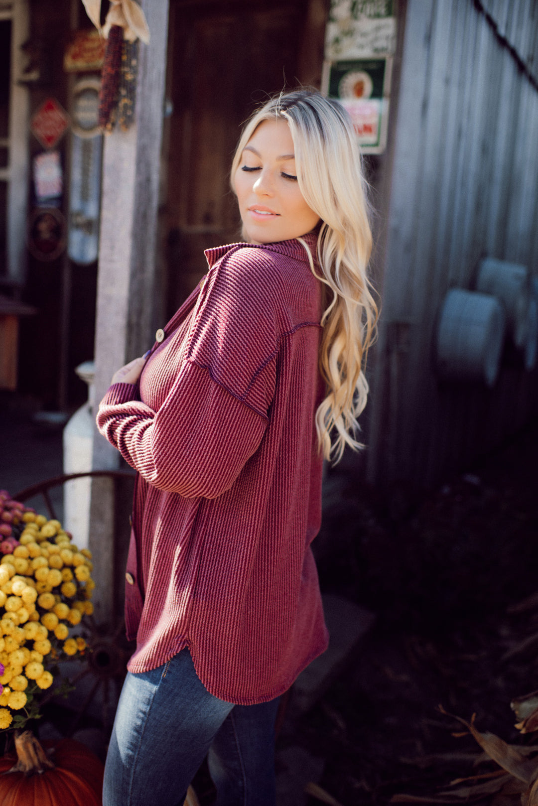 Feelin' Fine Ribbed Button Down (Burgundy)