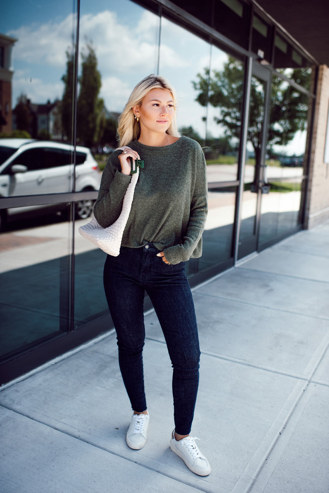 Zuri Ribbed Sweater (Olive)