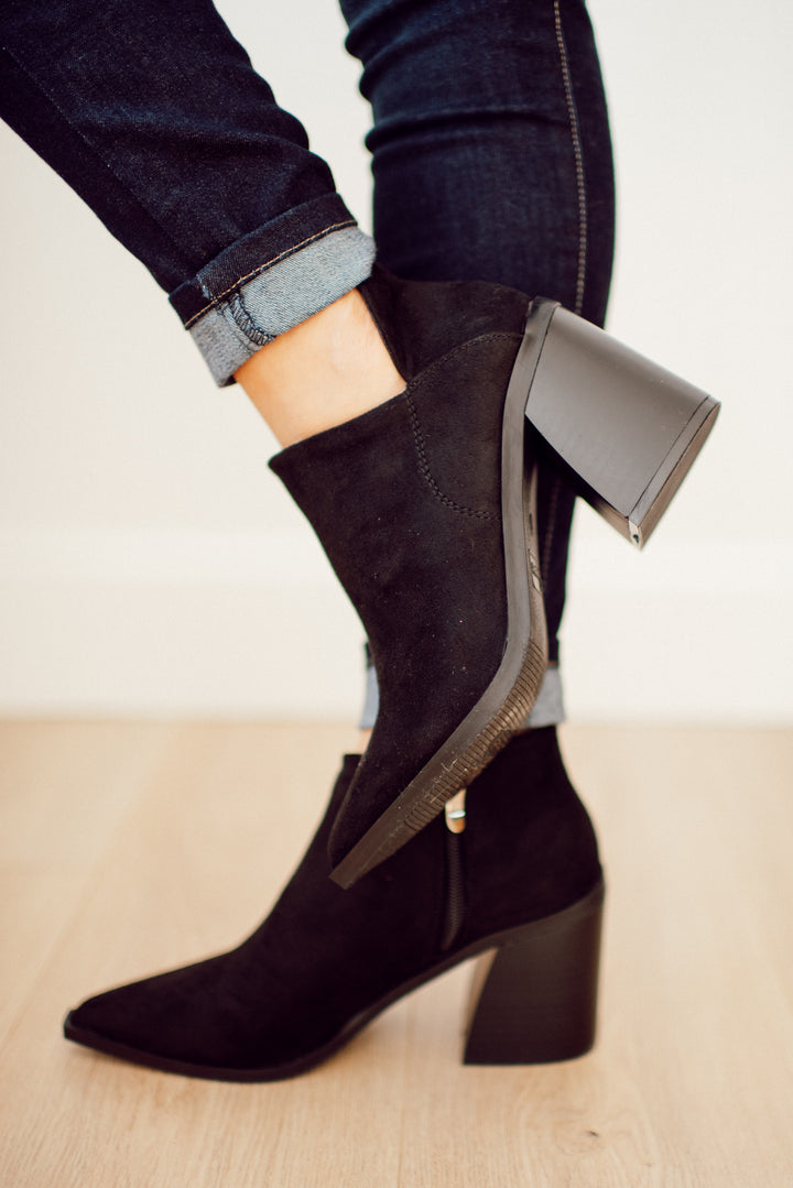 Scarlett Ankle Booties (Black)