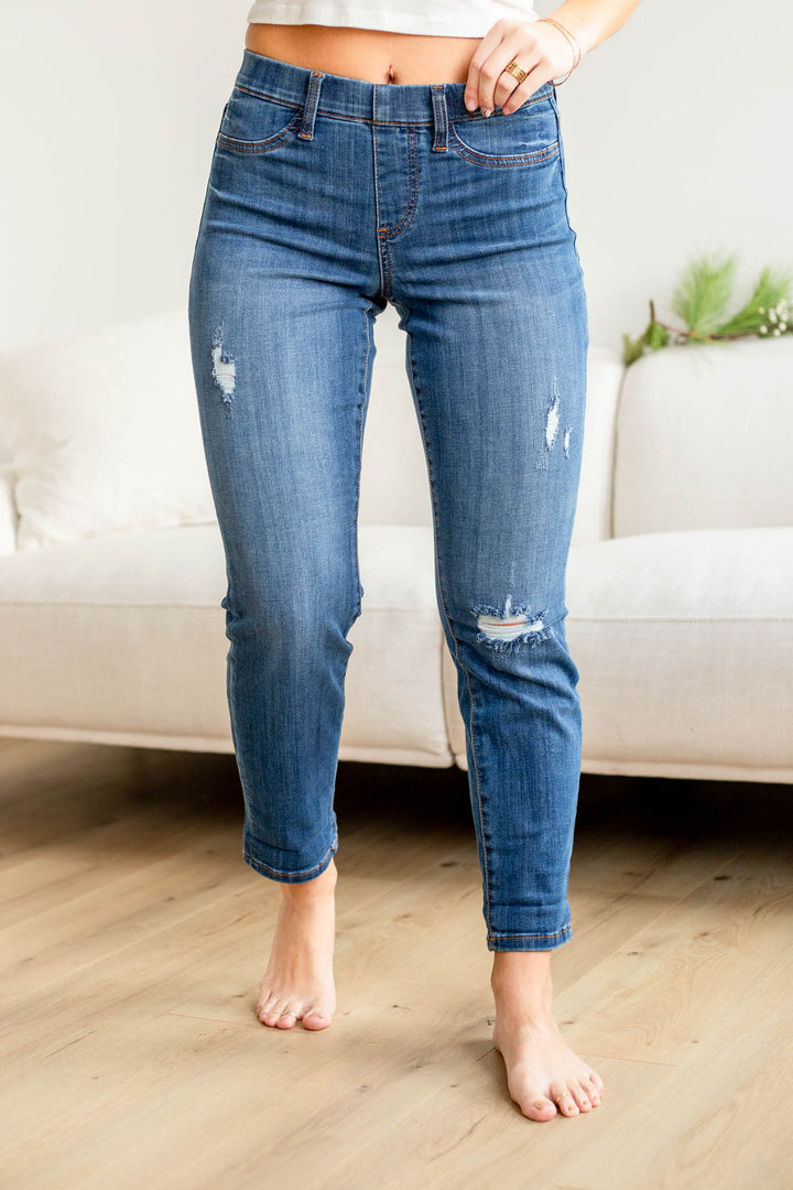 Nikki Mid-Rise Destroyed Boyfriend Jeggings