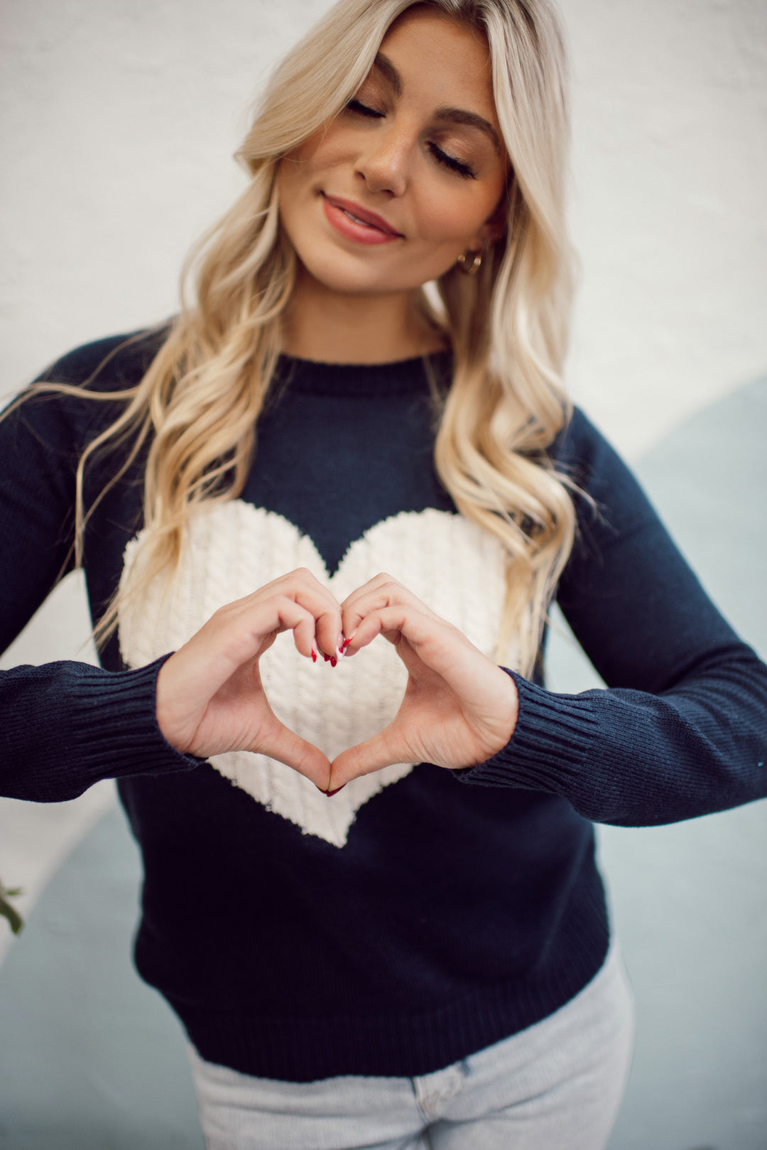 Embrace My Heart Sweater (Navy/Ivory)