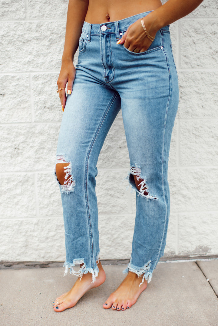 The Steph Mom Jeans (Light Wash)