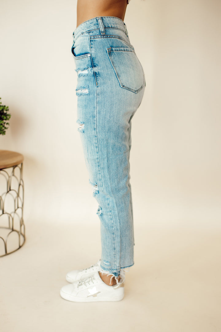 Sami Girlfriend Jeans (Medium Wash)