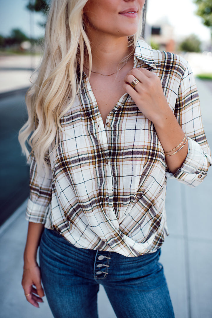 Molly Long Sleeve Flannel (Khaki)