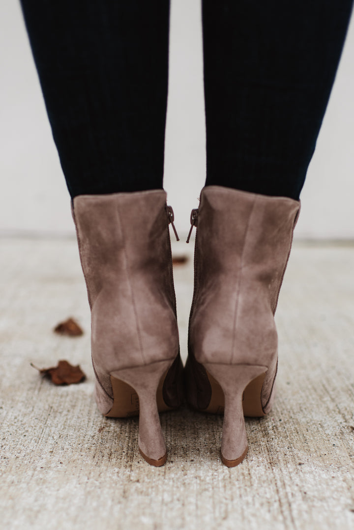 Vivienne Booties (Taupe)