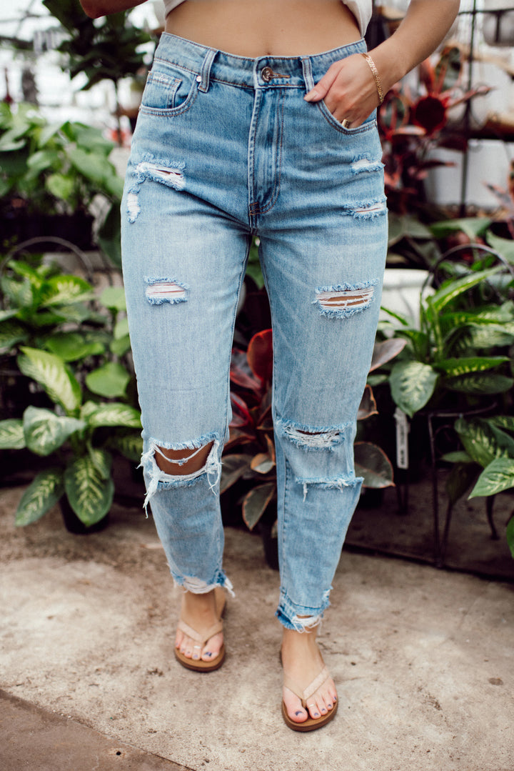 Sami Girlfriend Jeans (Medium Wash)